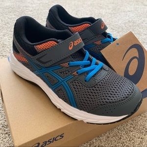 NWT ASICS kids sneakers